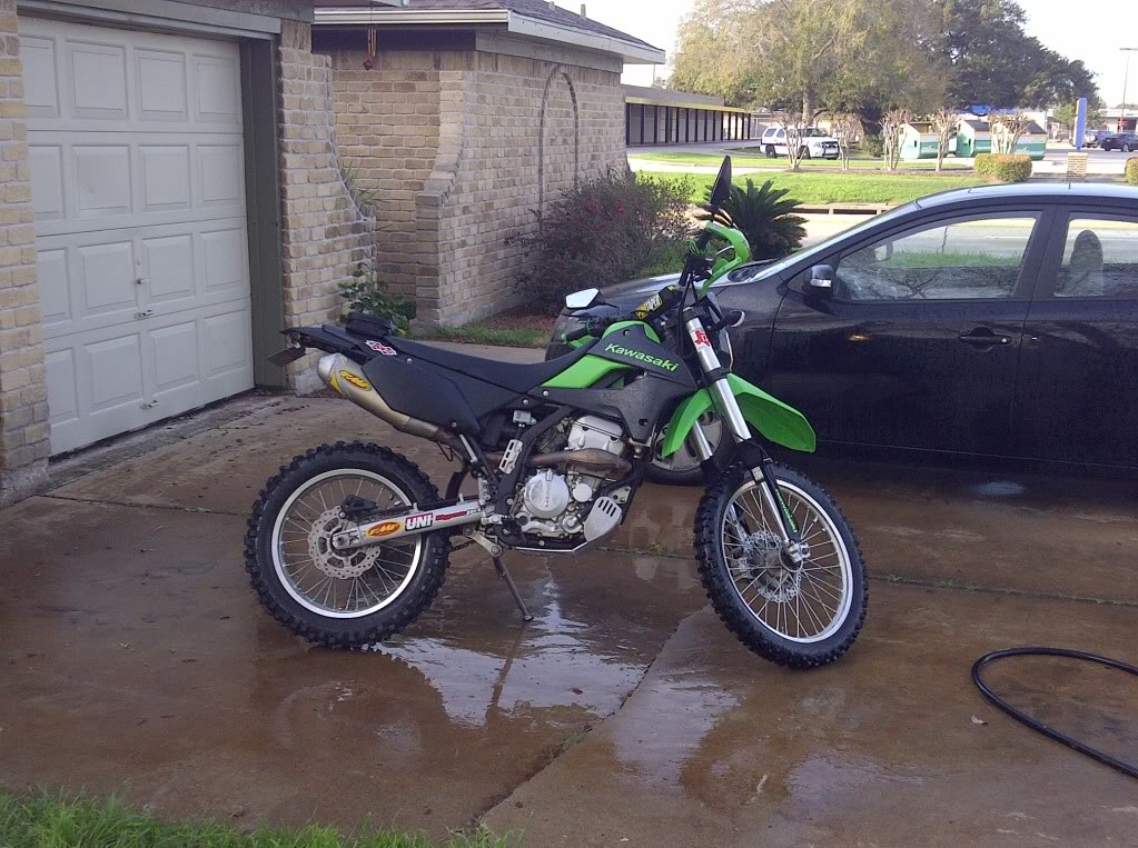 Name:  Houston-20120222-00160.jpg
Views: 145
Size:  187.6 KB