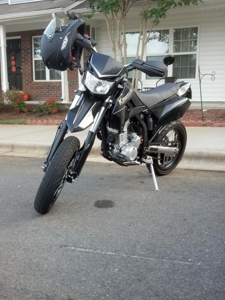 Name:  klx250sfatjoey_zpsdd1539cc.jpg
Views: 208
Size:  136.0 KB