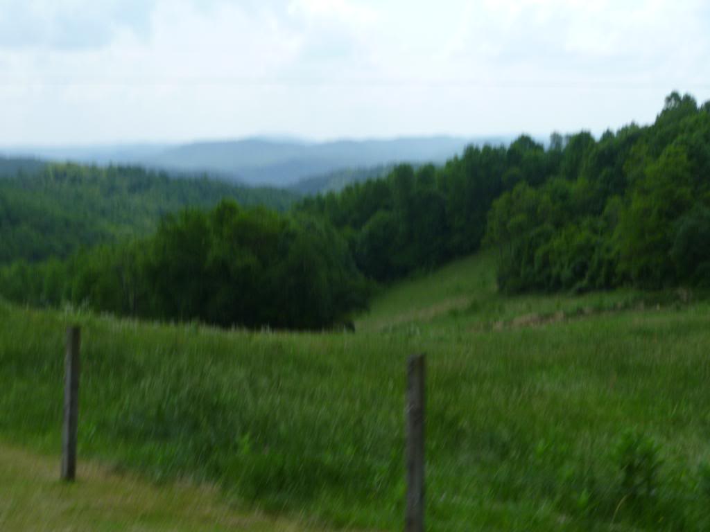 Name: TWVT047.jpg
Views: 296
Size: 43.6 KB