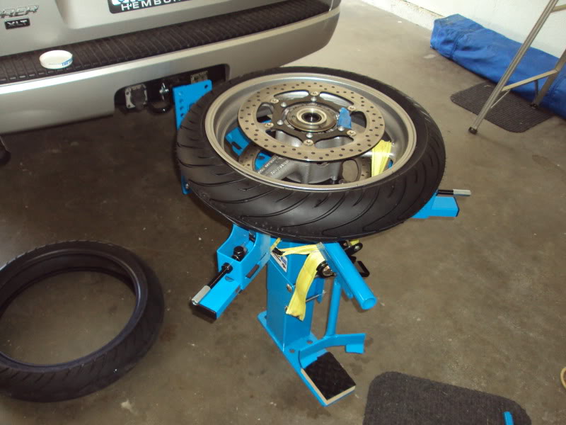 Name: tires002.jpg
Views: 91
Size: 81.2 KB