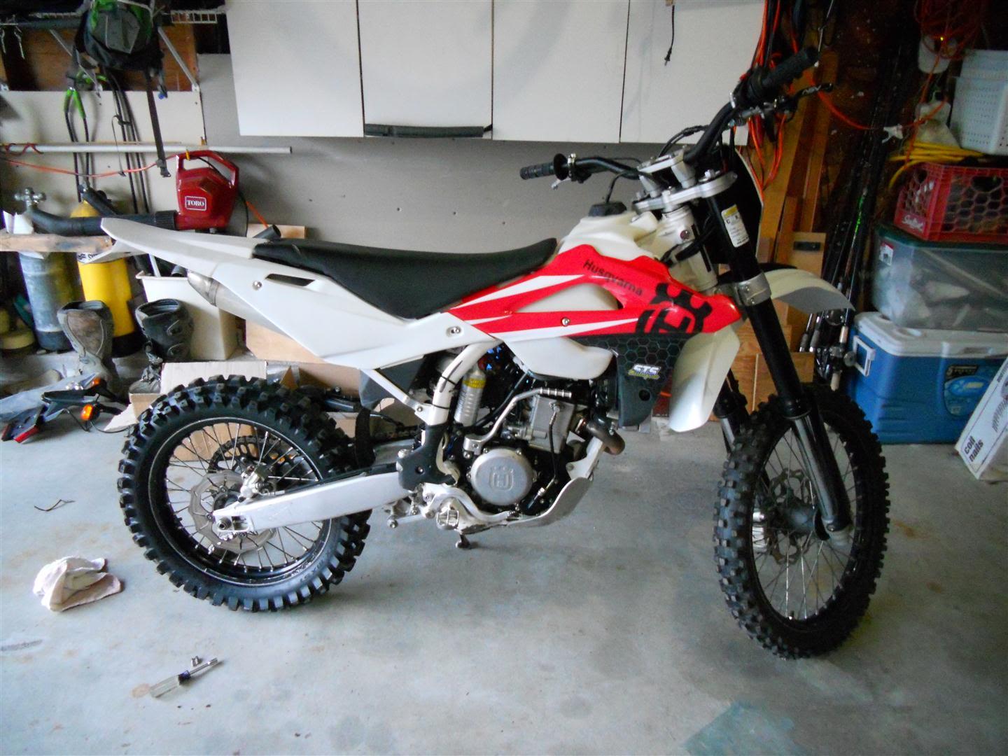 Name:  husky1.jpg
Views: 215
Size:  188.7 KB