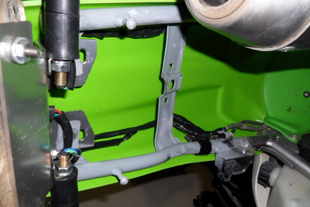 Name: Fenderunder.jpg
Views: 5015
Size: 74.1 KB