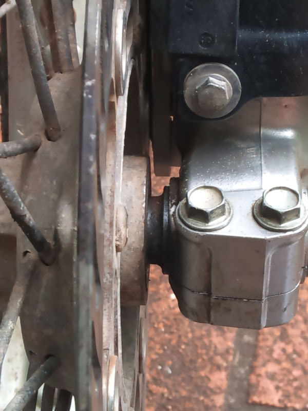 Name: Frontfittedbrakediscside.jpg
Views: 1026
Size: 57.8 KB