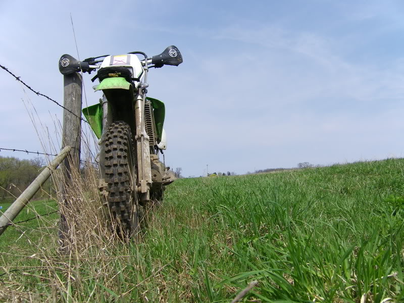 Name:  DualsportrideLeafRiver4-11-201045.jpg
Views: 123
Size:  140.6 KB