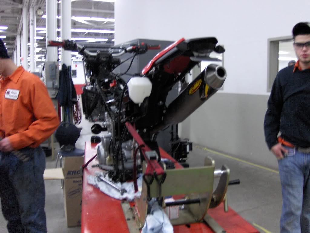 Name:  KLXAssembly003.jpg
Views: 29
Size:  103.0 KB