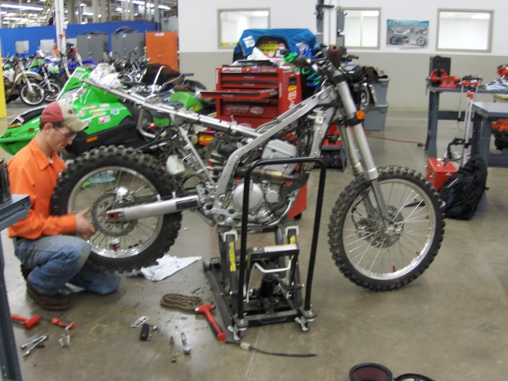 Name:  KLXTeardown002.jpg
Views: 37
Size:  157.9 KB