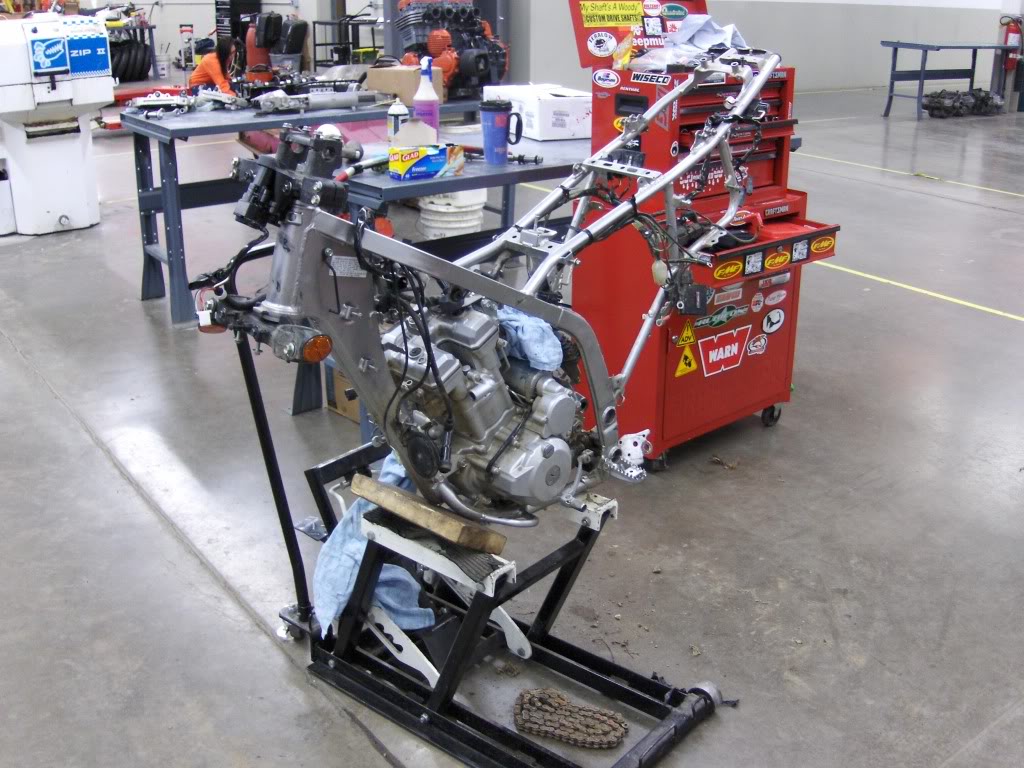 Name:  KLXTeardown011.jpg
Views: 40
Size:  169.0 KB