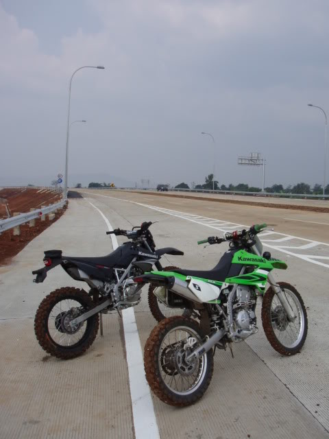 Name: P9172122.jpg
Views: 271
Size: 49.3 KB