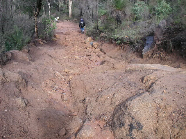 Name:  PICT0041-3.jpg
Views: 71
Size:  97.2 KB