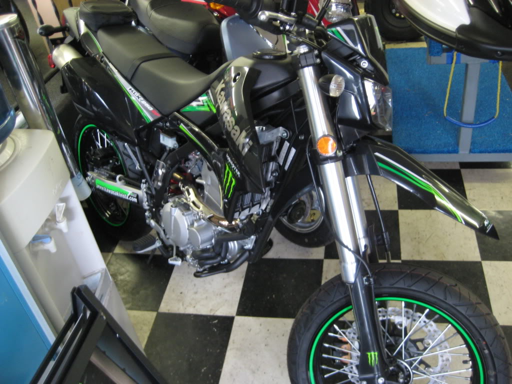 Name:  MEKLX250SF001.jpg
Views: 313
Size:  143.0 KB