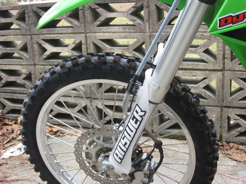 Name: fronttire.jpg
Views: 97
Size: 173.1 KB