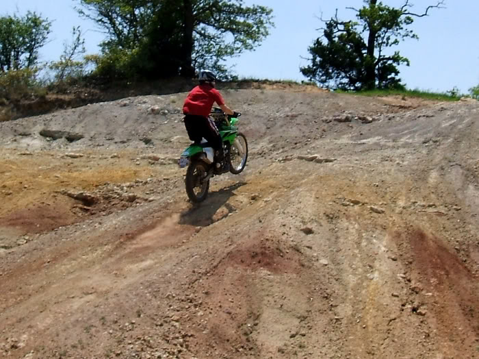 Name: vert_climb.jpg
Views: 28
Size: 104.2 KB