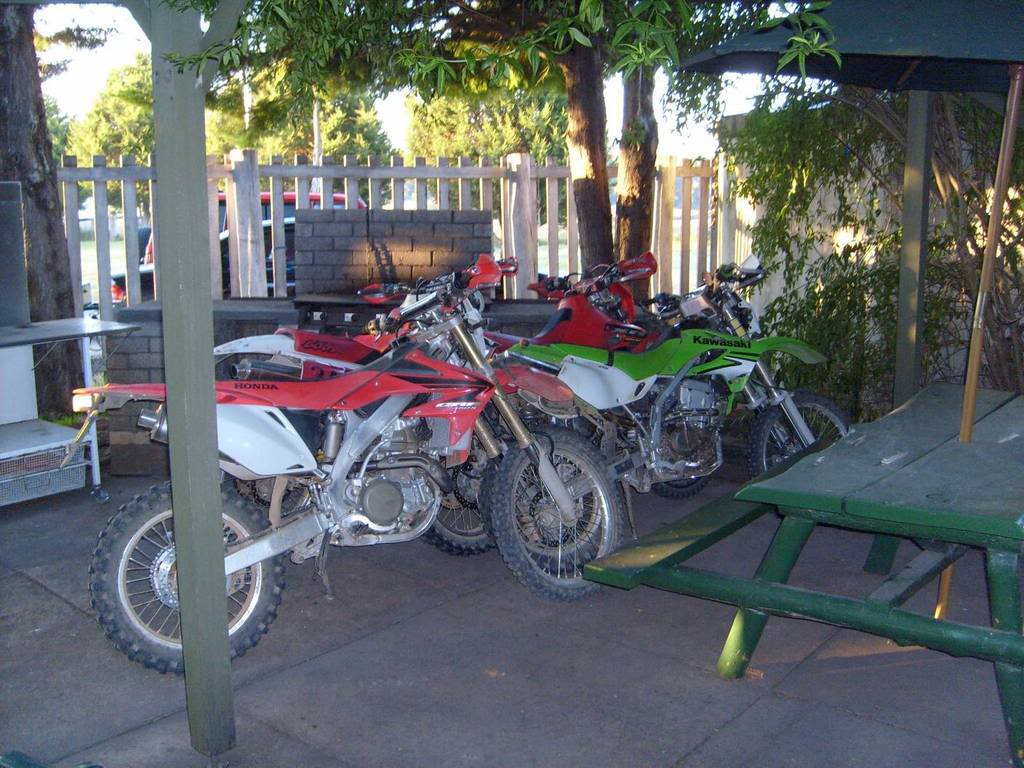 Name: BikesNight.jpg
Views: 54
Size: 132.2 KB