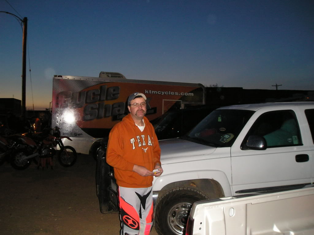 Name:  motopics067.jpg
Views: 31
Size:  77.7 KB