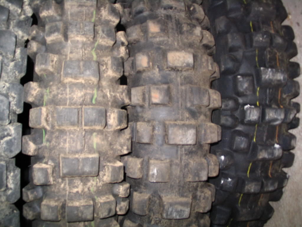 Name: Dunlop756pirelliMT16.jpg
Views: 169
Size: 106.3 KB