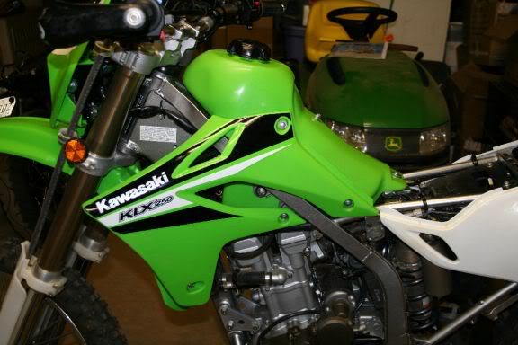 Name:  klx250s013.jpg
Views: 330
Size:  40.0 KB