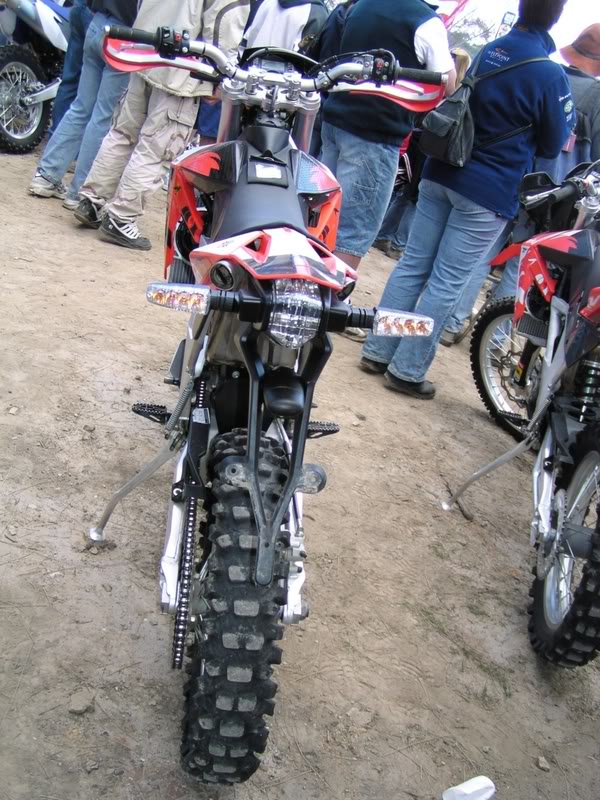 Name:  Aprillia550back.jpg
Views: 151
Size:  124.9 KB