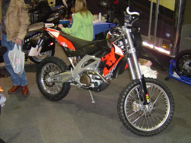 Name: KLX082.jpg
Views: 21
Size: 59.0 KB