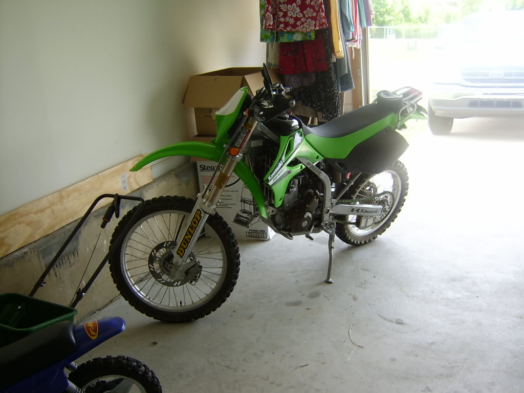 Name:  GarysKawasaki060406007.jpg
Views: 26
Size:  91.3 KB