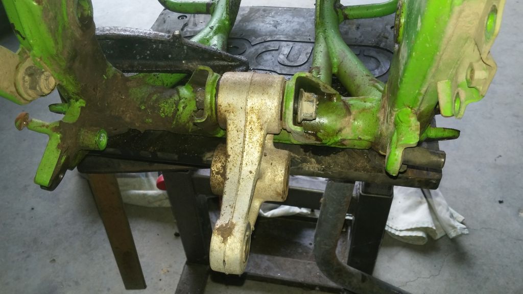Name: bell%20crank_zpsbv1xpvnw.jpg
Views: 1660
Size: 116.1 KB