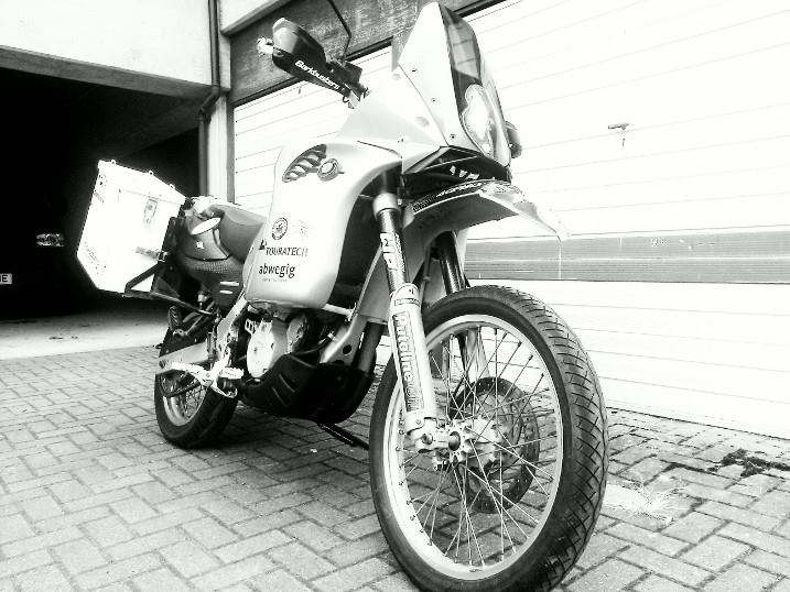 Name: bampwbmktm.jpg
Views: 887
Size: 71.7 KB