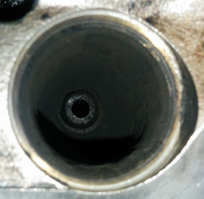 Name: OriginalExhaustValveportuncleaned_zps031076af.jpg
Views: 638
Size: 69.9 KB