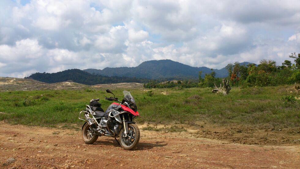 Name: MersingRide1_zps43d9a7c2.jpg
Views: 142
Size: 103.3 KB