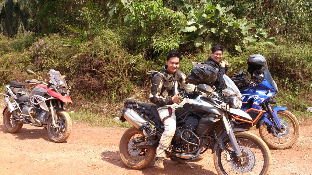 Name: MersingRide2_zps4fcc4f20.jpg
Views: 165
Size: 172.3 KB