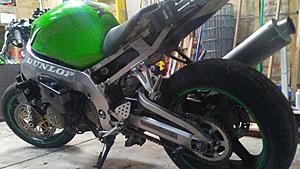 Cafe/Bobber/Street Fighter ZX9R Build-20171227_181742.jpg