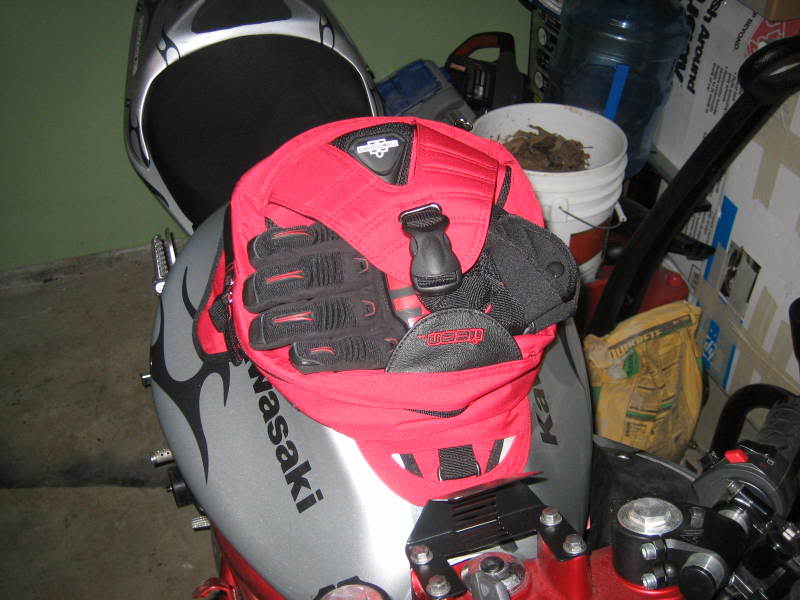 Name:  tankbag003.jpg
Views: 44
Size:  65.0 KB