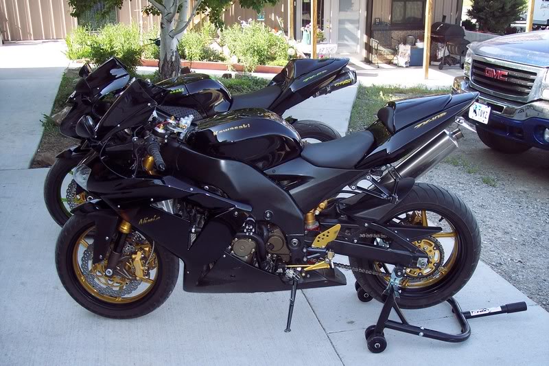 Name:  zx10r.jpg
Views: 1963
Size:  118.5 KB