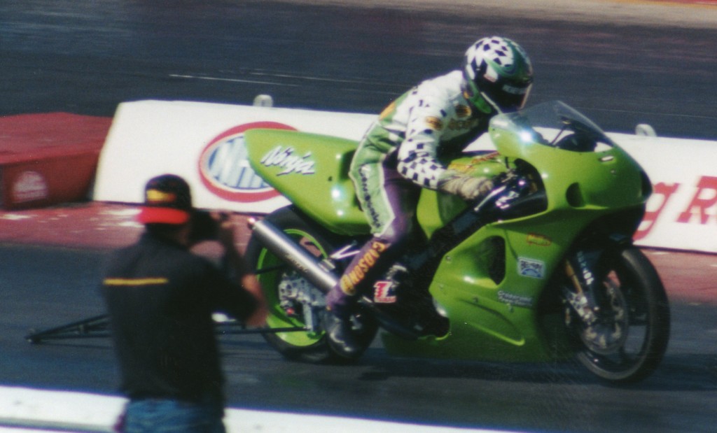 Name: RickeyGadsonGainesville2000ProstarRace.jpg
Views: 633
Size: 120.0 KB