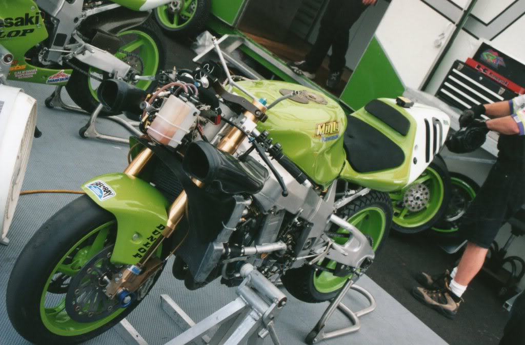 Old Kawi Superbike Photos - Kawasaki Forums
