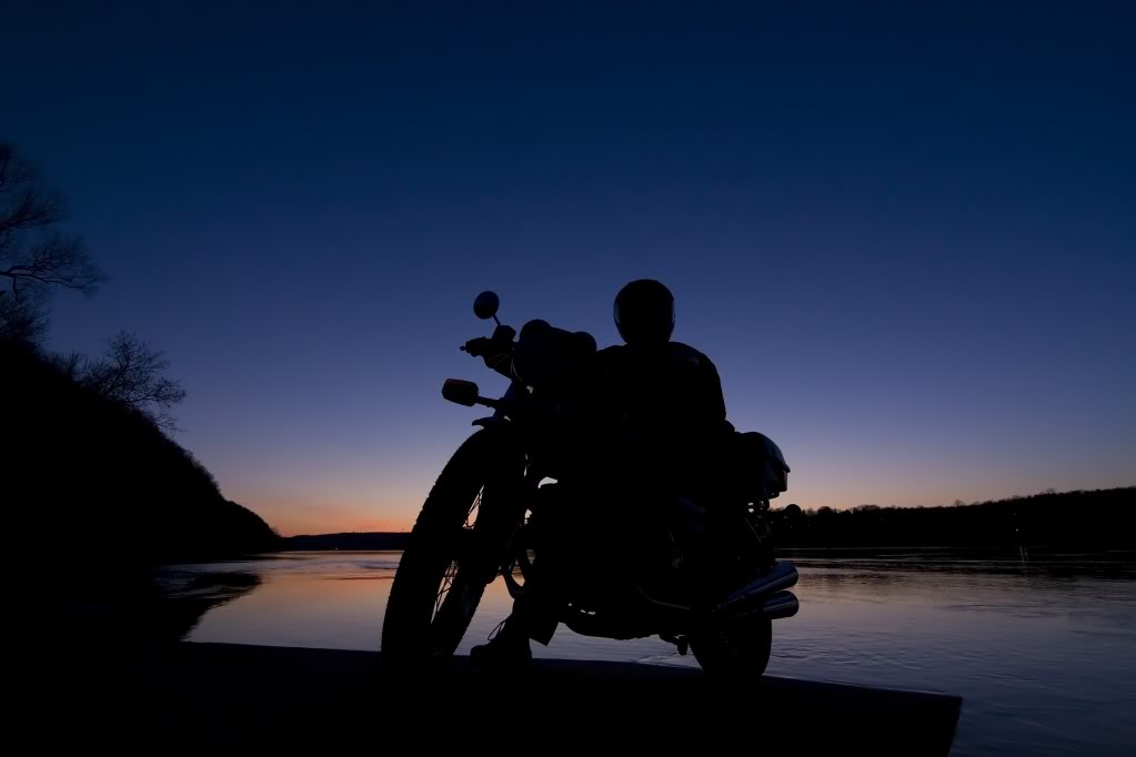 Name:  Motorcycleatsunset_filtered-2.jpg
Views: 12
Size:  55.5 KB