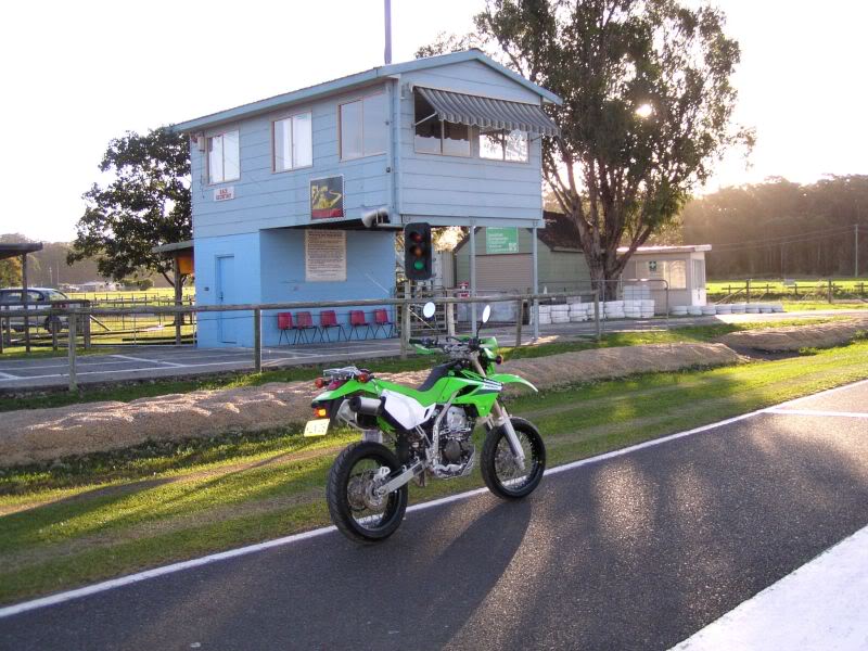Name:  track.jpg
Views: 14
Size:  100.9 KB