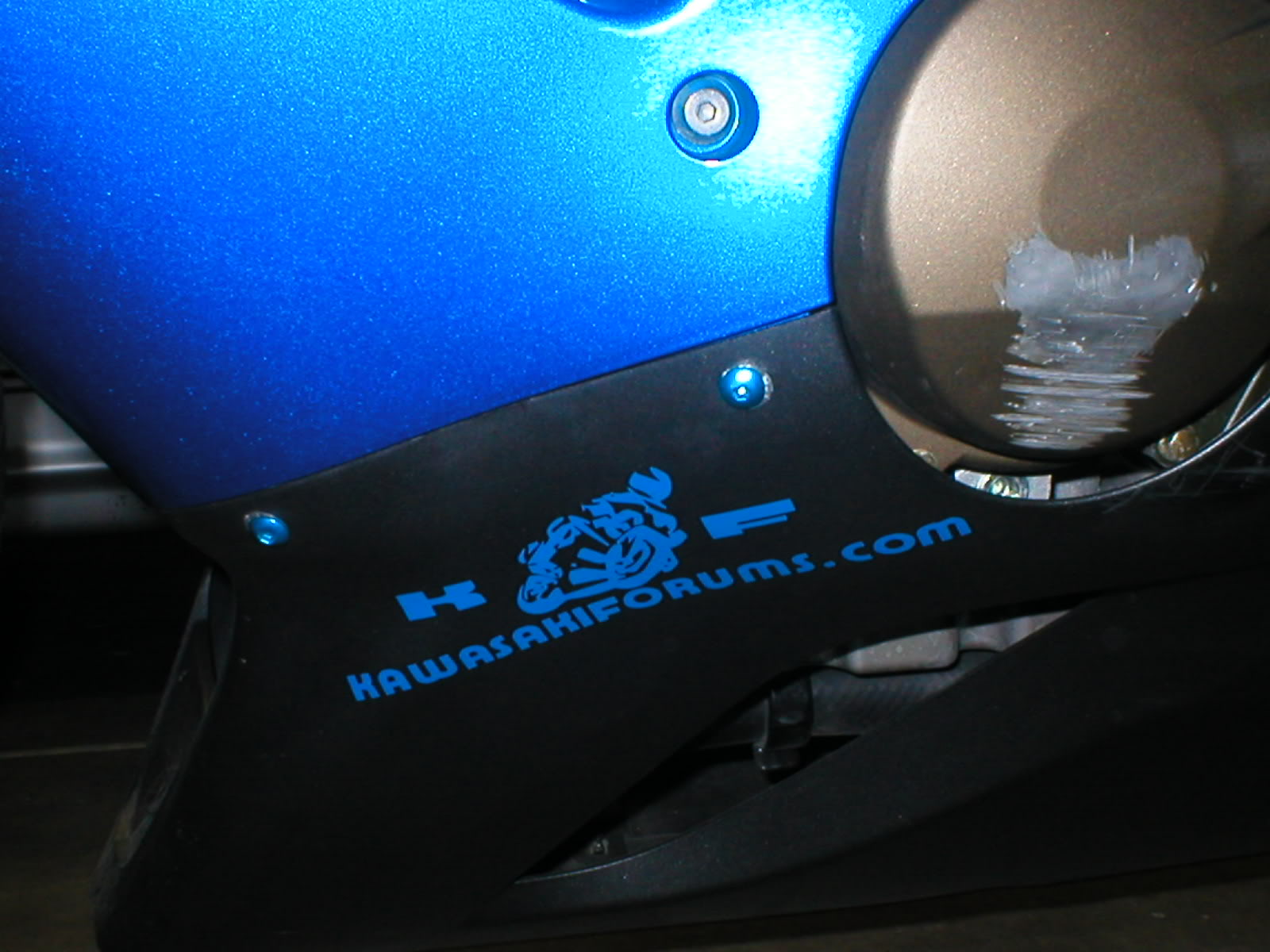Name: bluestickers004.jpg
Views: 22
Size: 177.7 KB