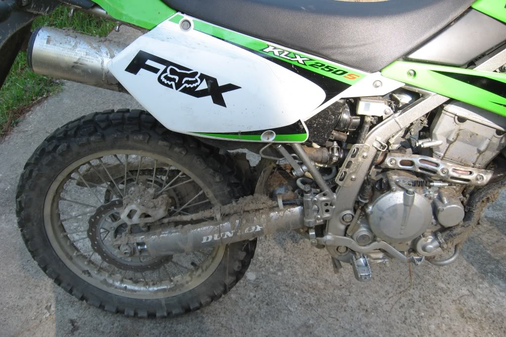 Name:  muddyswingarm.jpg
Views: 146
Size:  153.6 KB