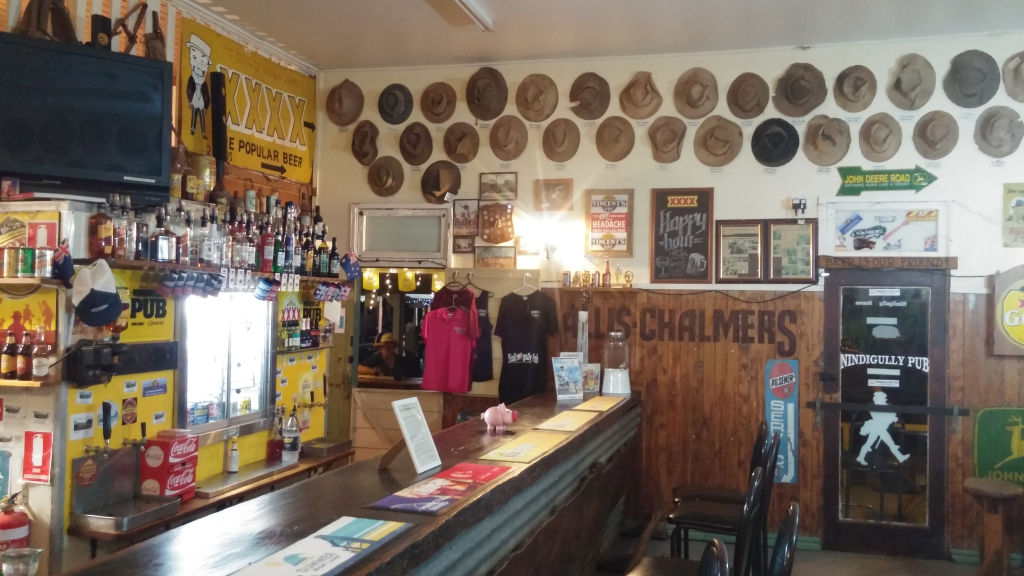 Name: pub%20inside_zpslm2efcpj.jpg
Views: 358
Size: 154.6 KB